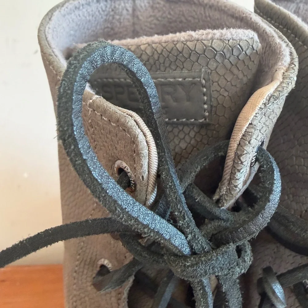 Sperry Syren Gulf Grey Snakeskin Embossed Rubber Duck Boots Womens 9 STS86777